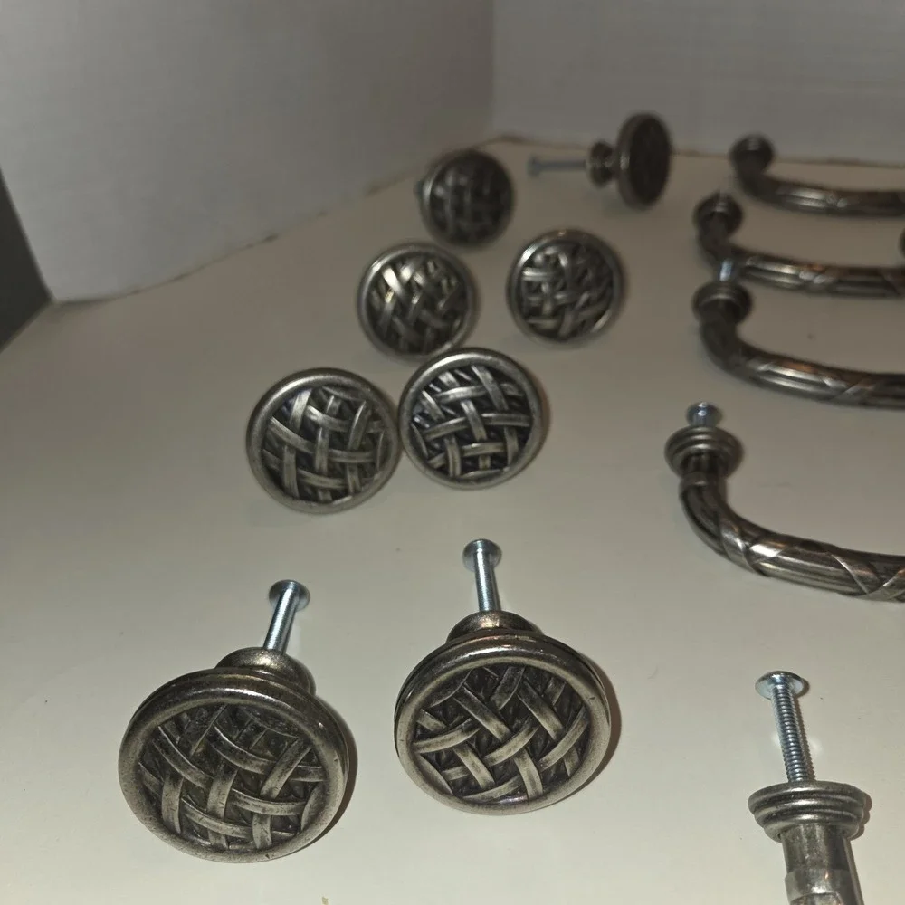 Lot of 20 Basket Weave Cabinet Drawer Pulls + 8 Knobs – Heavy Cast Metal –...